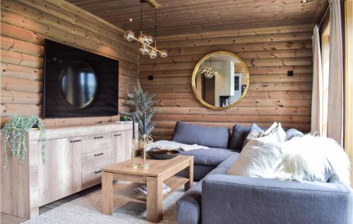 Maurset House | 5 Bedroom Stunning Home In Vøringsfoss