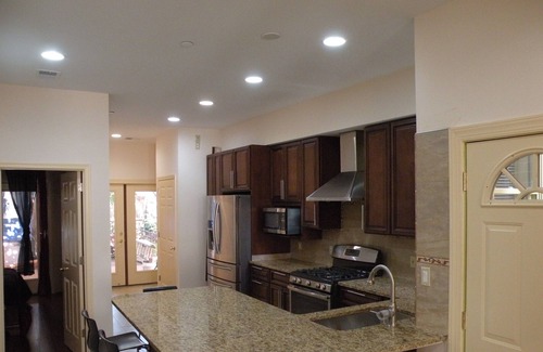 Capitol Hill House | 5 BR 4 BA New House- 1 Block to Library of Congress -Free Parking Permit