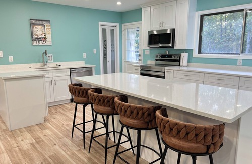 Aquia Harbour House | 5 BR King Beds Game Room Yard Family Home Explore DC Quantico Stafford