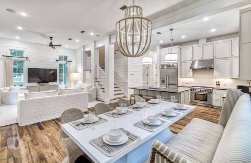 Forest District House | 5 BR Watercolor Oasis in Forest District. Beach Club Access, Golf Carts, Pools, Bikes, and More.