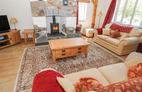 Haverfordwest House | 5 Cart-Tws Bach