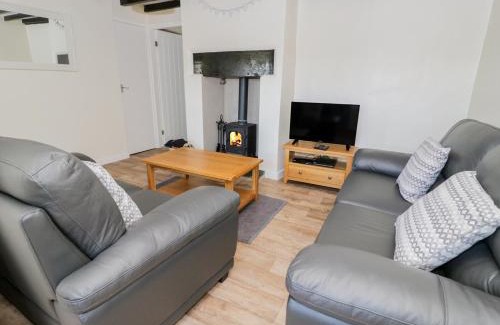 Pentre-Foelas House | 5 Ceirnioge Cottages