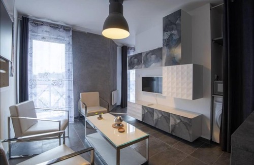 Tours Apartment | 5 Étoiles - Netflix, Disney + & Amazon Vidéo