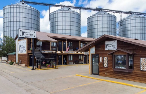 Pinnacles Entrance Badlands Hotel | 5-Hansen Inn & Cabins, Room, Single King, Ground Floor, Dog Friendly, No Smoking