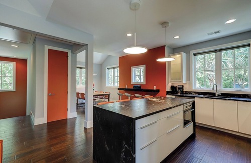 North Forest Beach House | 5 Heron- Great Family Retreat. 363 Yard walk to the Beach!