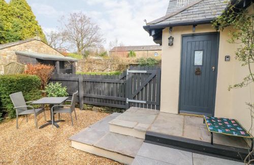 Fourstones Near Bentham House | 5 Lake House