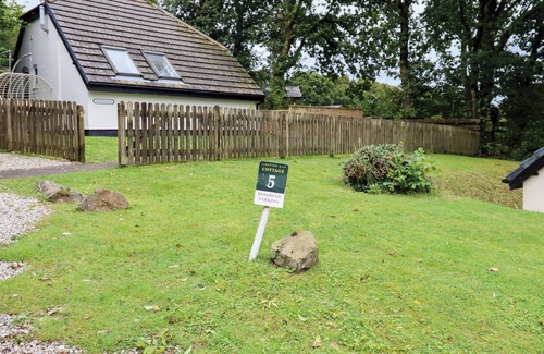 Highampton Cottage | 5 Lakeview Rise