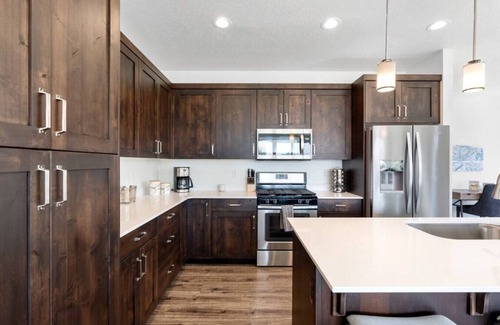 Wolf Creek House | 5 mi to Powder MNT-18 Mi to Snow Basin! Hot Tub! Arcade Games & Foosball!