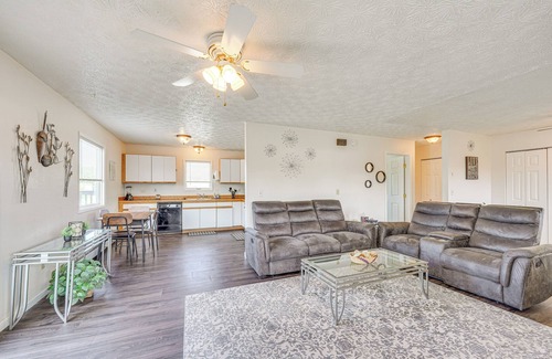 Northeast Anchorage Apartment | 5 Mi to State Park: Mtn-View Apt in Anchorage