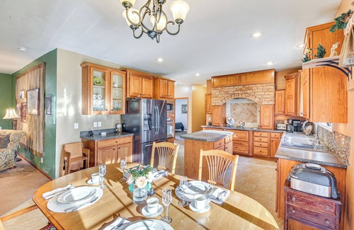 Hot Springs House | 5 Mi to Town: Mtn-View Gem w/Deck in Hot Springs