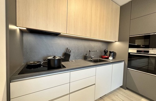 Nivy Apartment | 5 min of walk from the center, panoramic view, brand new apartment