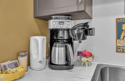 Shelby Hills Apartment | 5 min to DT-Multicade Arcade-Nature Trails-Scenic- !