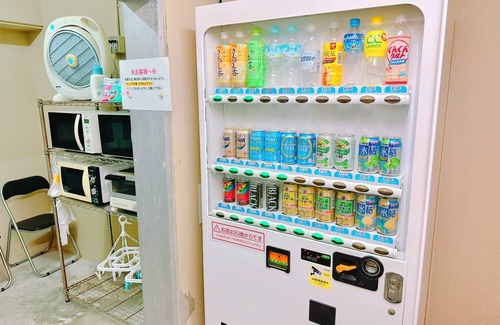 Naha City Centre Apartment | 5-minute walk from Kokusai-dori Avenue! Within 5 minutes walk from Yui Rail station! It is a weekly/monthly hotel located in the central area of Naha City.