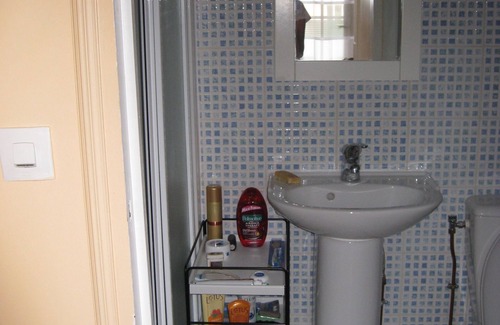Fontainebleau Apartment | 5 Minute Walk To INSEAD - Fontainebleau Studio To Rent For A Single Student