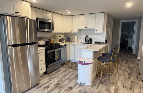 Seabrook House | 5 minute walk to the beach