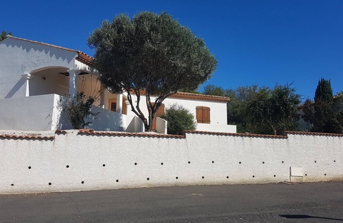 Vendres Villa | 5 minutes from the beaches , Villa with Pool, Boulodrome, Pinball and Babyfoot