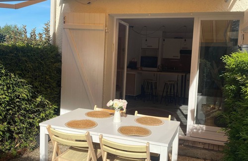 Arzon Apartment | 5 minutes from the Fogéo beach! Kerkarin: Apartment with terrace.