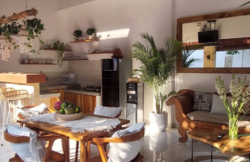 Sunset Road Villa | 5 Minutes to The famous double six beach Seminyak. Remodeled near to Everywhere.
