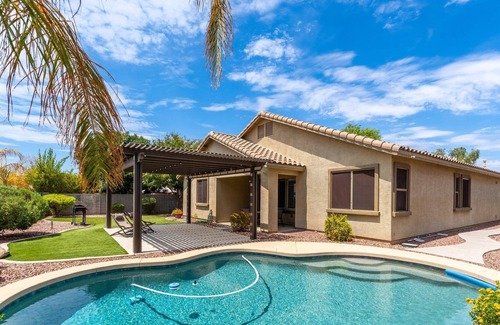 Rovey Farm Estates House | 5 minutes to Westgate! Comfortable 3br home with pool