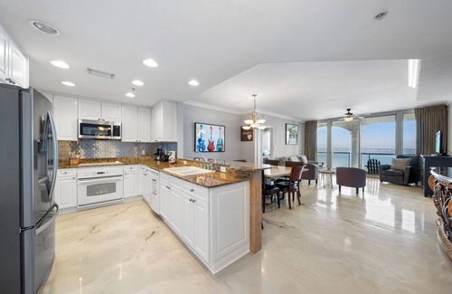 Pensacola Beach Condo | 5 Portofino 1106