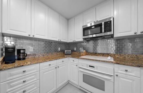 Pensacola Beach Condo | 5 Portofino 1106