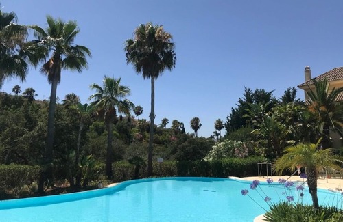 Sotogrande Apartment | 5 star, 3 bedroom 221 m2+70m2 apartment in Valgrande.150 meters from Valderrama