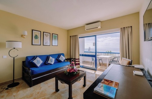 Oura Hotel | 5-Star Beachfront Resort in Oura Beach! 4 Homely Units, Indoor and Outdoor Pool