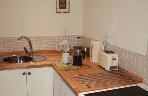 Ellastone Cottage | 5 star cottage in Ellastone, Ashbourne, near to Alton Towers