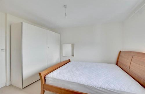 Charlton Apartment | 5 star flat-15 mins to the City