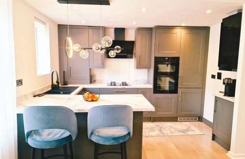 Liverpool Apartment | 5 star Luxurious Stay by Waterfront & City Centre