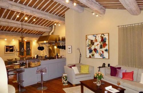 Valbonne Villa | 5 Star Rated Exclusive House in Valbonne Village