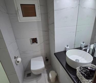 Lavrio Apartment | 5 Sterne HERA City Apartment mit Meerblick