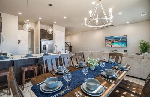 Washington County House | 50-51| 2 Homes Together in St. George with Private Hot Tub