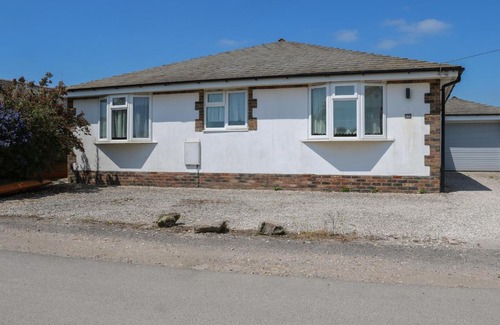 Pagham House | 50 Harbour Road