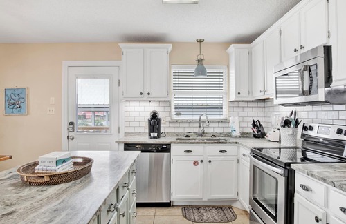 Gulf Shores House | 50 Shades Of Blue – Private Pool | Pet-Friendly | Beach Access