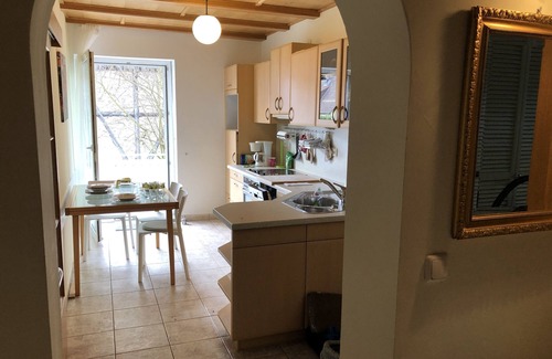 Mainstockheim Apartment | 50 steps to river Main, balcony into the greenery, 2 bathrooms, ideal long stay