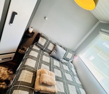 Chichester Ski Chalet | 50 Toledo, Selsey Country club