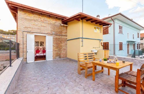 Porto San Giorgio Apartment | [500 mt. DAL MARE] WiFi Clima & Design