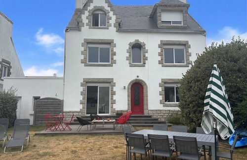 Plobannalec-Lesconil Ski Chalet | 500m from the beach – house for 8 adults 1 child