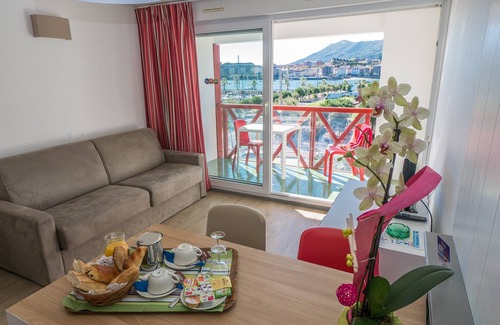 Hendaye Condo | 50m de la Plage ! Bel Appartement Duplex + Wi-Fi
