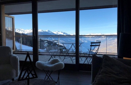 Arc-1600 Apartment | 50m from ski slopes, 3rd floor, fitness, swimming pool, sauna, hammam, balcony, parking, tv