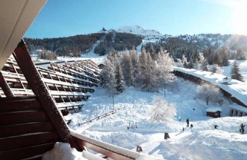 Arc-1600 Apartment | 50m from ski lifts, 4th floor, view mountain, balcony, tv, ski locker, 30m², Les Arcs