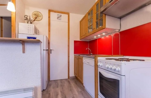 Montchavin Apartment | 50m from ski slopes, 1st floor, view valley, tv, ski locker, 65m², Montchavin La Plagne