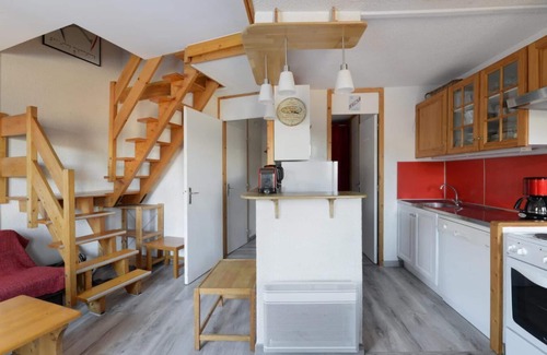 Montchavin Apartment | 50m from ski slopes, 1st floor, view valley, tv, ski locker, 65m², Montchavin La Plagne