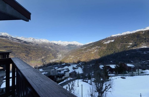 Montchavin Apartment | 50m from ski slopes, 1st floor, view valley, tv, ski locker, 65m², Montchavin La Plagne