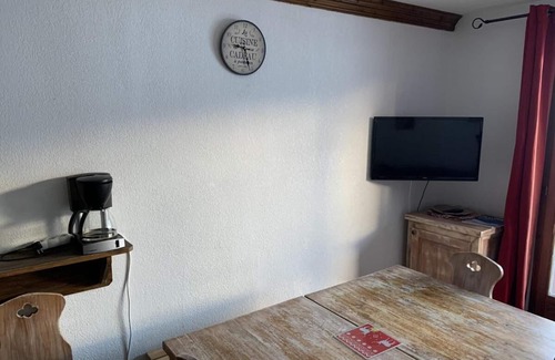 Valloire Apartment | 50m from ski slopes, 5th floor, swimming pool, balcony, ski locker, 54m², Valloire