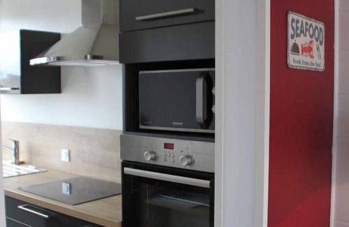 Plouescat House | 50m from the beach, Large house 2 living rooms, 4 CHB, Sauna, garden, PLOUESCAT