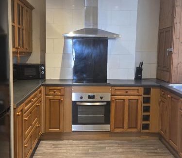 St. Thomas House | 52 - room 2 - smart TV