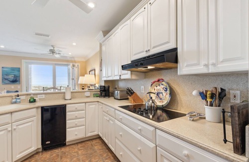 American Beach Condo | 5209 Sea Chase - 3 BR Oceanfront Townhome