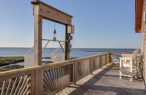 Frisco House | 54428 NC 12 Hwy House